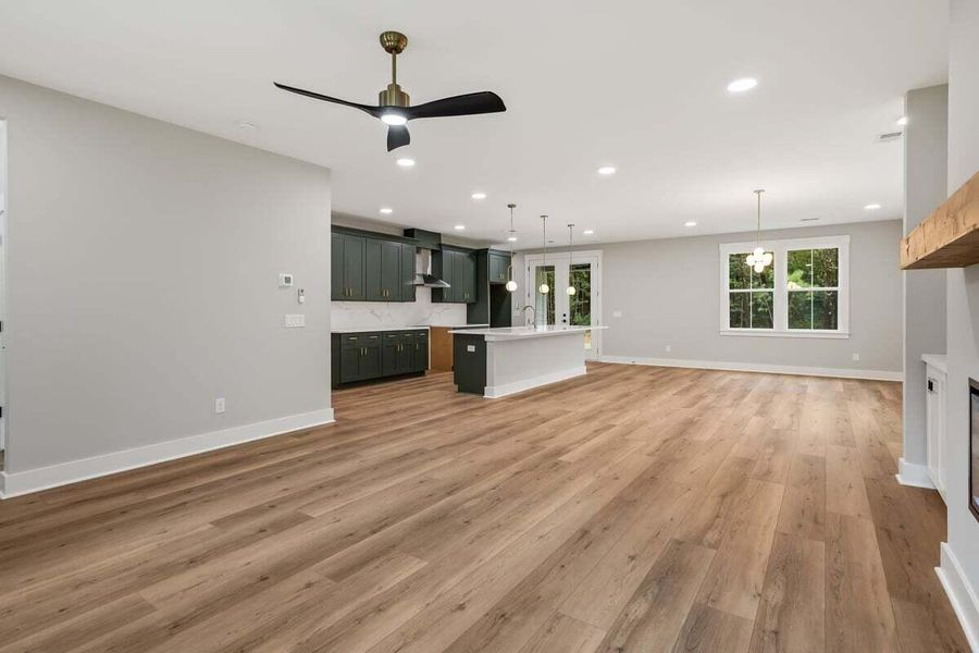Spacious, unfurnished interior of a new home in , Ravenel (Image 37).