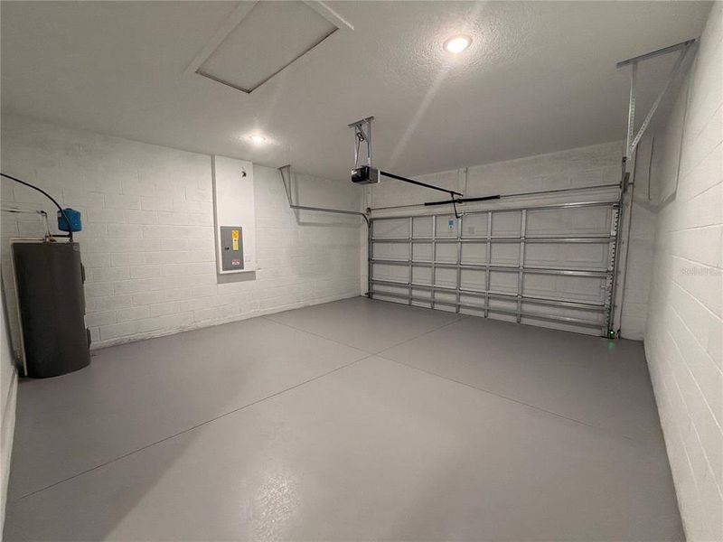 Spacious, unfurnished interior of a new home in , Dunnellon (Image 19). Spacious, unfurnished interior of a new home in , Dunnellon (Image 19).