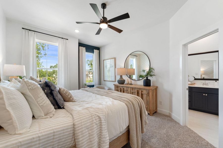 **Photos are representative of the floor plan and not of the actual home** **Photos are representative of the floor plan and not of the actual home**