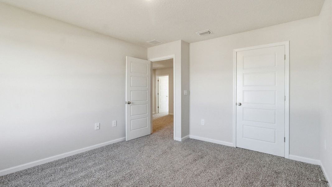 Spacious, unfurnished interior of a new home in Wesley Park, Crawfordville (Image 28).