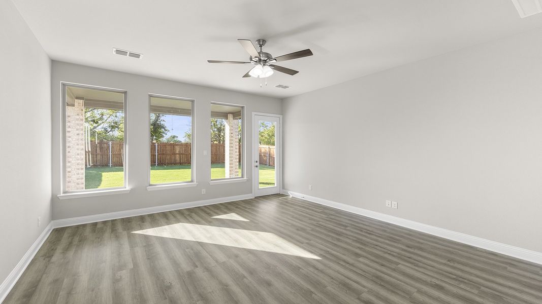 Spacious, unfurnished interior of a new home in Elevon 40s, Lavon (Image 15).
