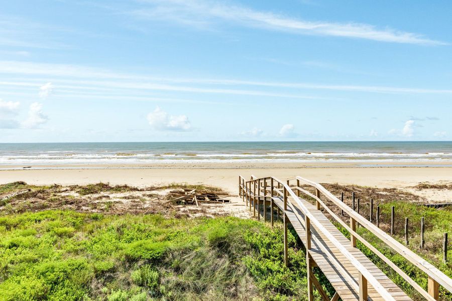 Natural landscape and outdoor views near in Surfside Beach (Image 25). Natural landscape and outdoor views near in Surfside Beach (Image 25).