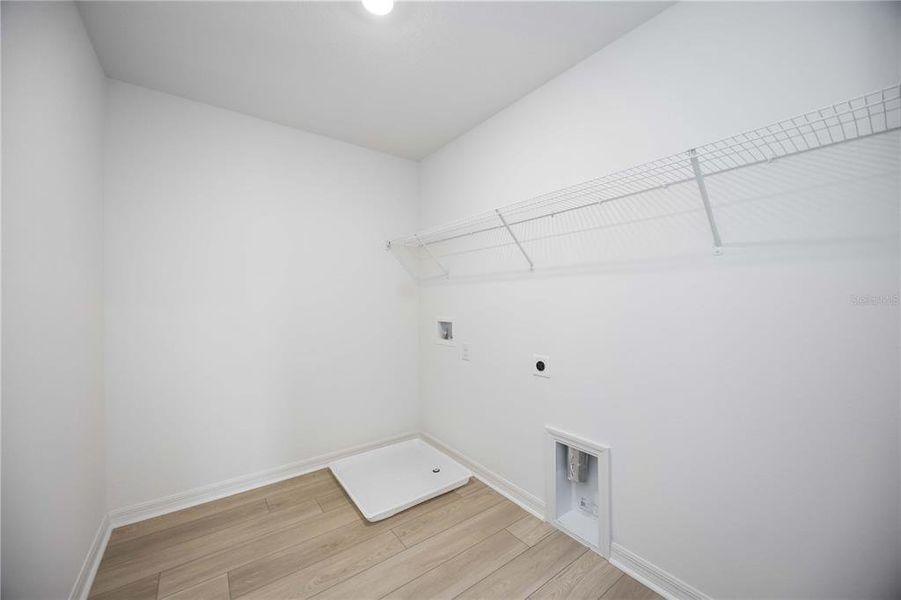 Spacious, unfurnished interior of a new home in Creekside at Rutland Ranch, Parrish (Image 12).