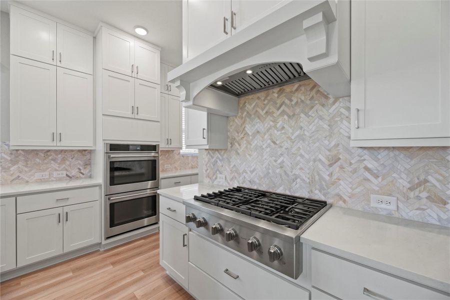 Furnished interior view inside a new home in , Katy (Image 12).