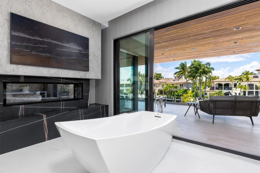 Furnished interior view inside a new home in , Fort Lauderdale (Image 7).