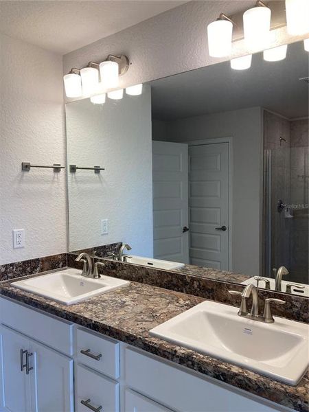 Image 12 of a home in .