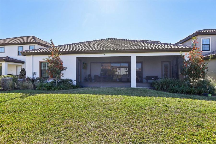 Exterior details and patio area of a home in , San Antonio (Image 33).