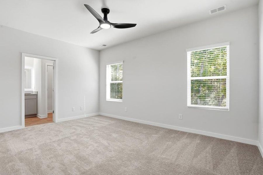 Spacious, unfurnished interior of a new home in Southern Hills, McDonough (Image 11).