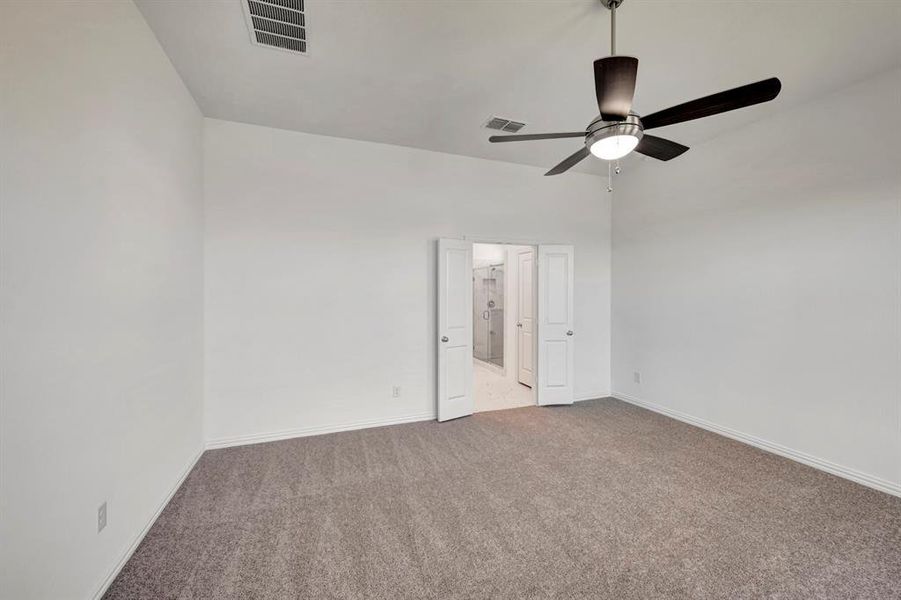 Spacious, unfurnished interior of a new home in Lilyana, Celina (Image 21).