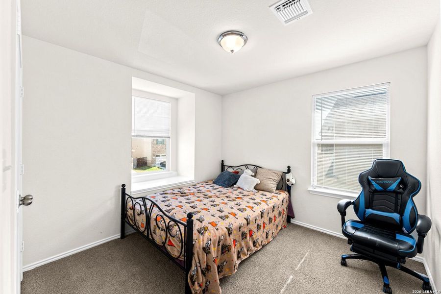 Furnished interior view inside a new home in Berry Springs, Georgetown (Image 28).
