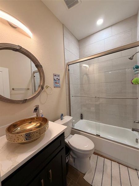 Furnished interior view inside a new home in , Kemp (Image 6).