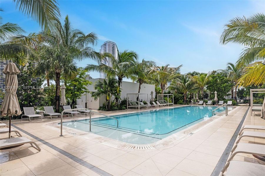 Community amenities in , Miami (Image 47).