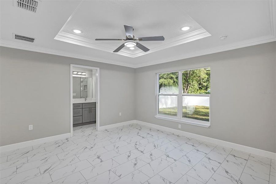 Spacious, unfurnished interior of a new home in , Belleview (Image 29).