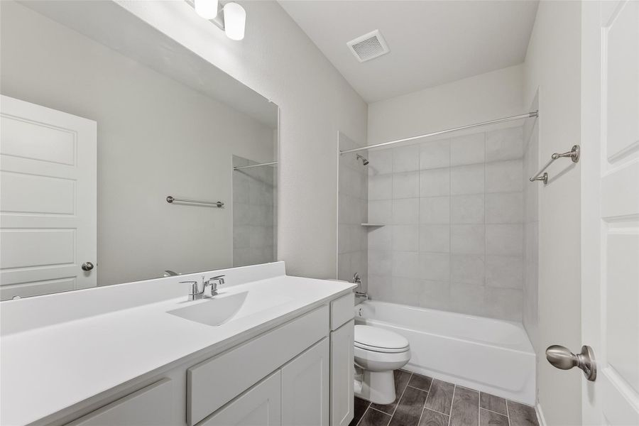 Furnished interior view inside a new home in Rollingbrook Estates, Baytown (Image 14).