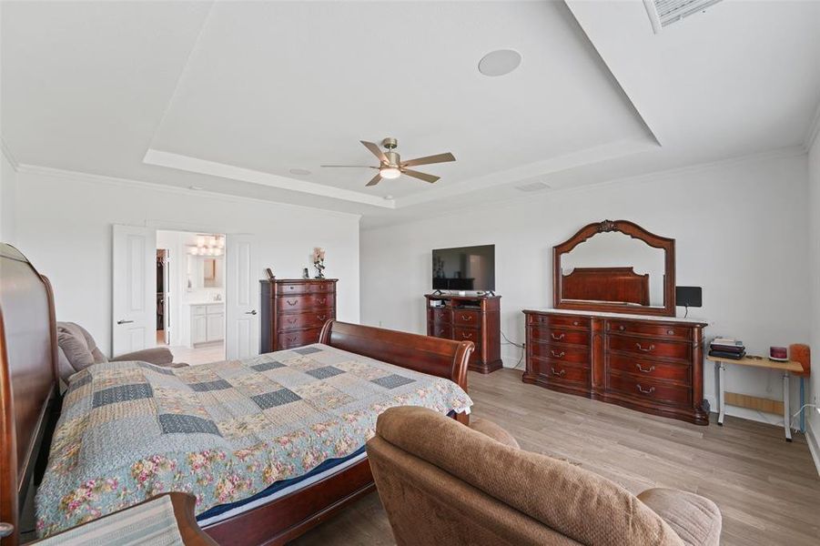 Furnished interior view inside a new home in Broadmoor Estates, Ovilla (Image 10).