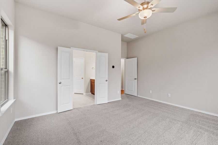 Spacious, unfurnished interior of a new home in The Highlands, Porter (Image 19). Spacious, unfurnished interior of a new home in The Highlands, Porter (Image 19).