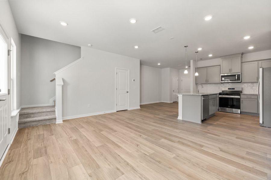 Spacious, unfurnished interior of a new home in Flemingfield, Greensboro (Image 24).