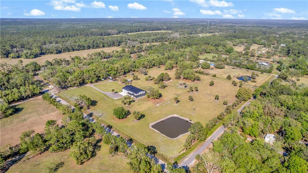 Image 42 of a home in .