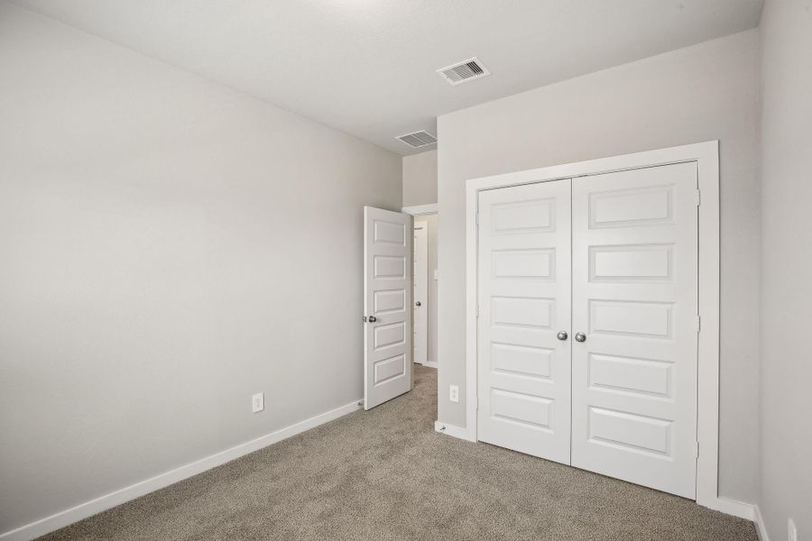 Photo is not of the actual home but is an inspirational photo of builder’s model home and may depict options, furnishings, and/or decorator features that are not included. Photo is not of the actual home but is an inspirational photo of builder’s model home and may depict options, furnishings, and/or decorator features that are not included.