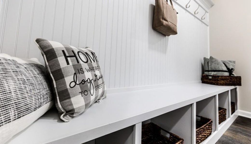 Close-up of interior finishes inside a home in Saddle Ridge, Calhoun (Image 17).