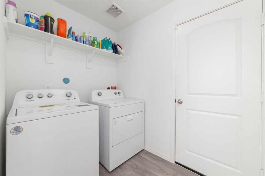 Furnished interior view inside a new home in Breckenridge Forest, Spring (Image 11). Furnished interior view inside a new home in Breckenridge Forest, Spring (Image 11).