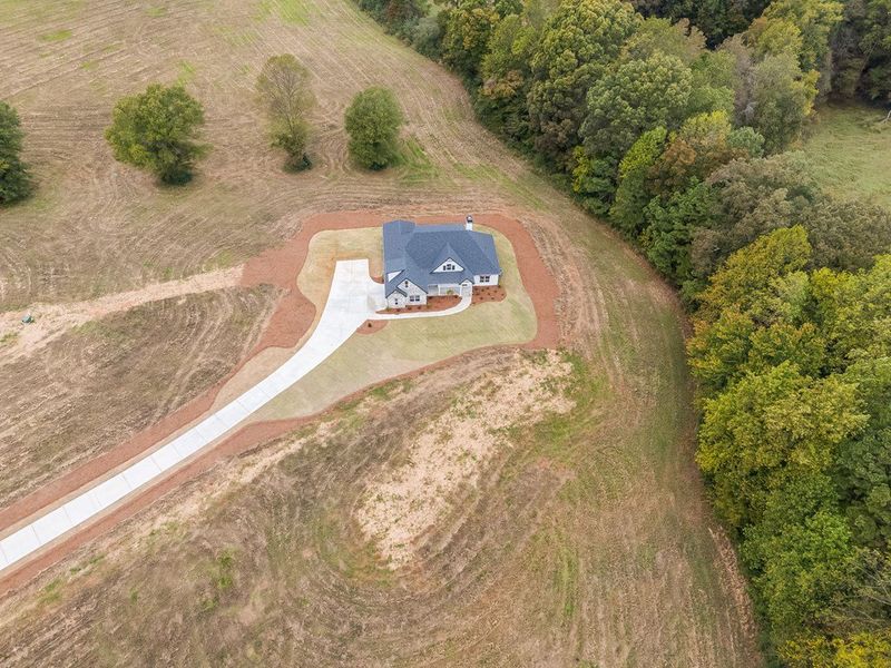 Image 41 of a home in Parmer Farms.