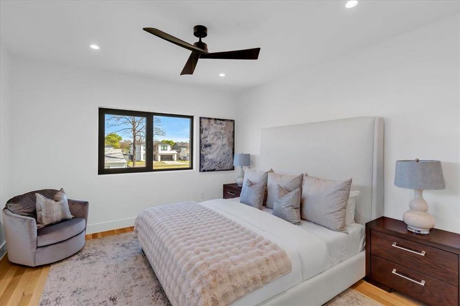 Furnished interior view inside a new home in , Dallas (Image 18).