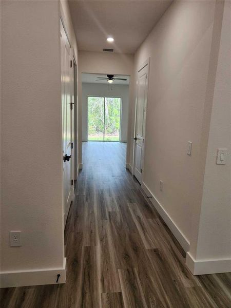 Spacious, unfurnished interior of a new home in , Homosassa (Image 18).