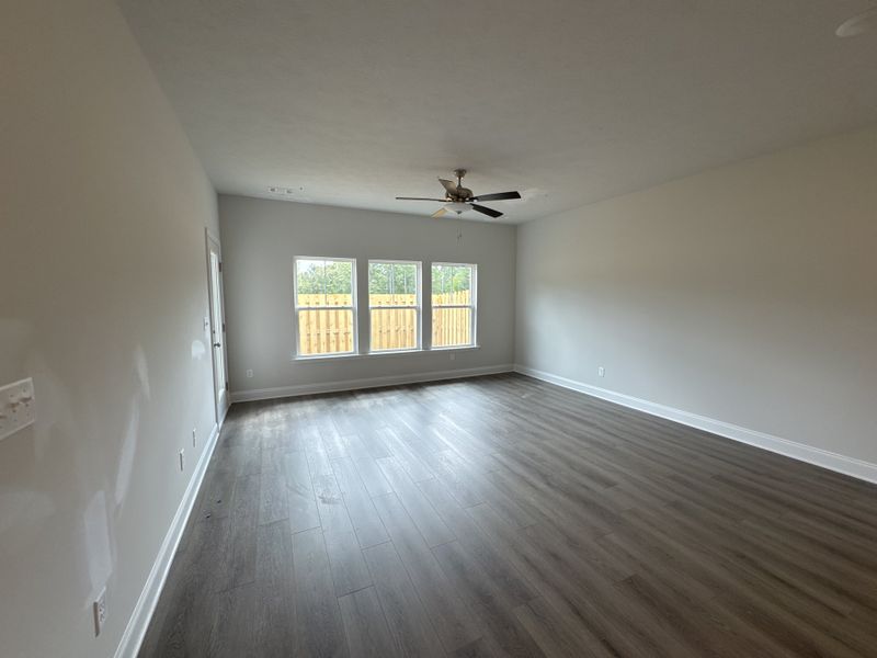 Spacious, unfurnished interior of a new home in Windsor, North Augusta (Image 18).