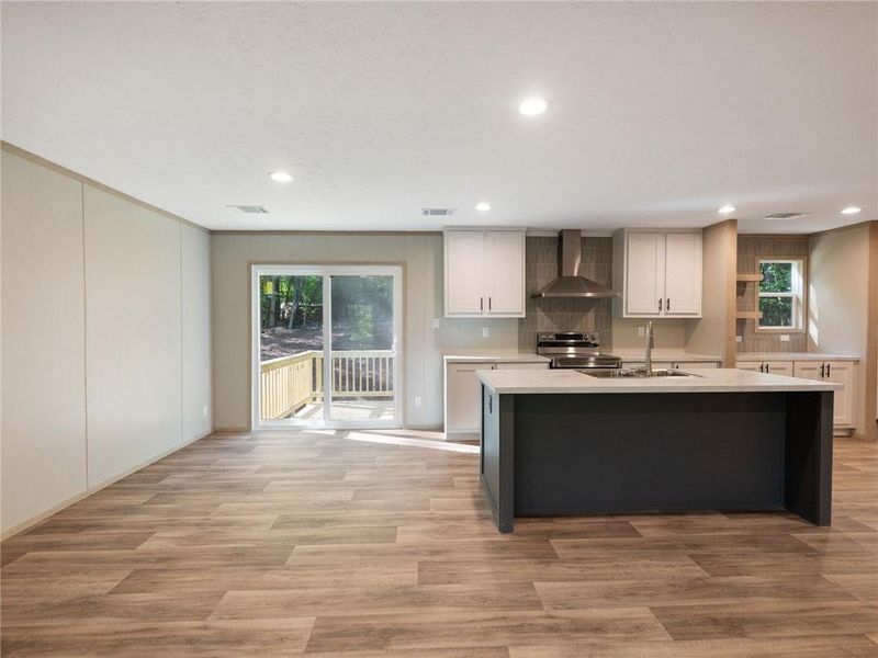 Furnished interior view inside a new home in , Gainesville (Image 4).