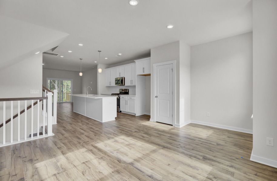 Spacious, unfurnished interior of a new home in , Johns Island (Image 24).