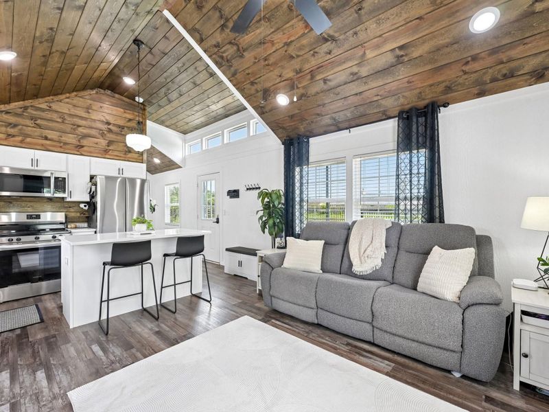 Furnished interior view inside a new home in , Bacliff (Image 10).