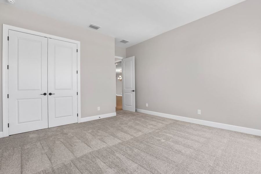 Spacious, unfurnished interior of a new home in Esplanade at Starling, Punta Gorda (Image 13). Spacious, unfurnished interior of a new home in Esplanade at Starling, Punta Gorda (Image 13).