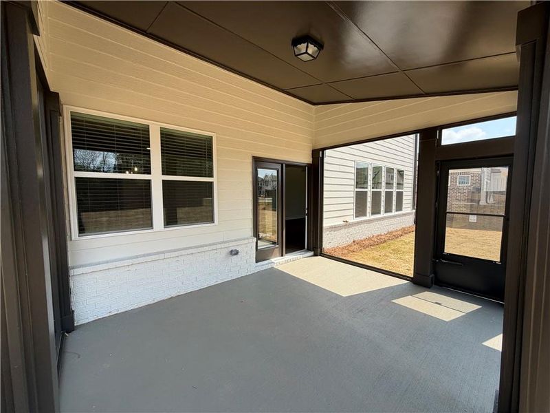 Exterior details and patio area of a home in Pinecrest Ridge, Dacula (Image 3).