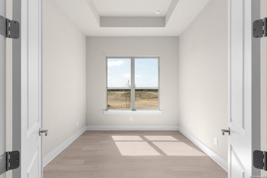 Spacious, unfurnished interior of a new home in Davis Ranch, San Antonio (Image 29). Spacious, unfurnished interior of a new home in Davis Ranch, San Antonio (Image 29).