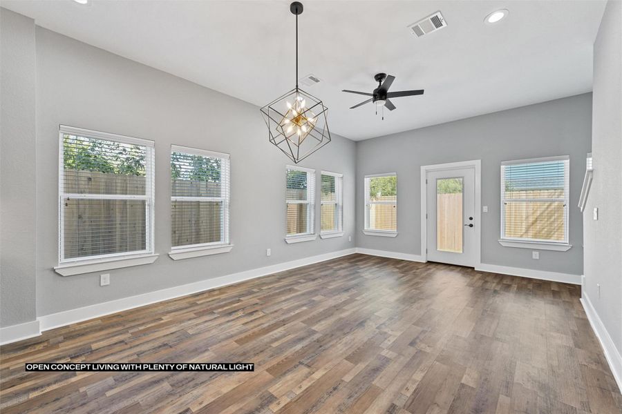 Spacious, unfurnished interior of a new home in , Houston (Image 13).