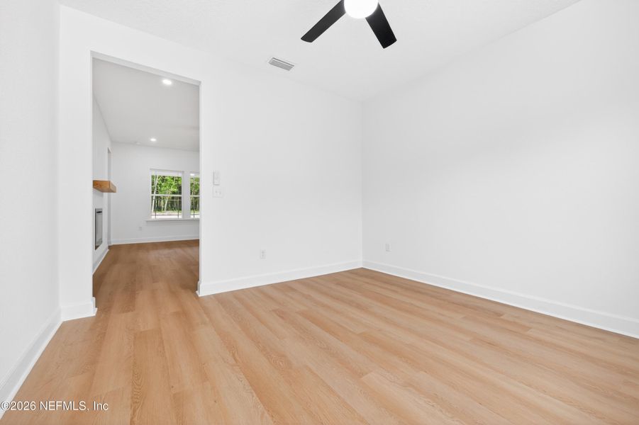 Spacious, unfurnished interior of a new home in , Middleburg (Image 24). Spacious, unfurnished interior of a new home in , Middleburg (Image 24).