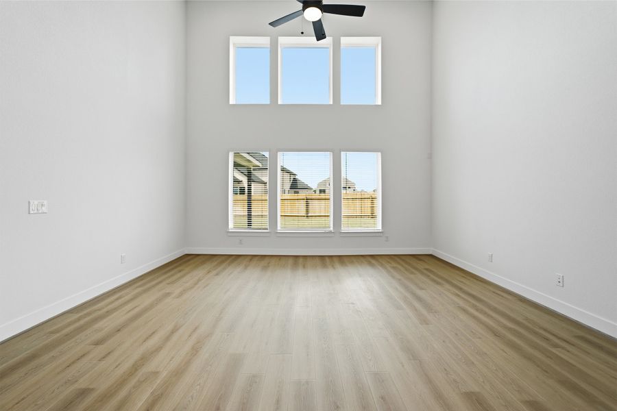 Spacious, unfurnished interior of a new home in Santa Rita Ranch, Liberty Hill (Image 46). Spacious, unfurnished interior of a new home in Santa Rita Ranch, Liberty Hill (Image 46).