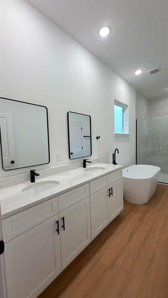 Furnished interior view inside a new home in , Citrus Springs (Image 36).