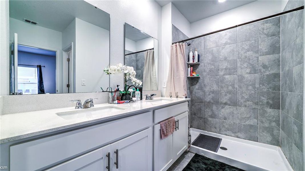 Furnished interior view inside a new home in Cascades, Davenport (Image 13). Furnished interior view inside a new home in Cascades, Davenport (Image 13).