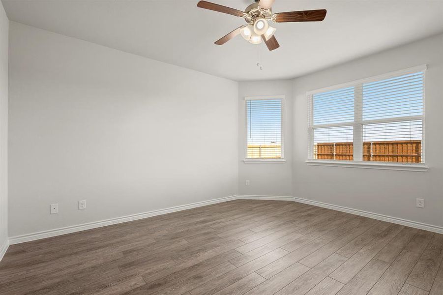 Spacious, unfurnished interior of a new home in Rocky Creek Crossing, Fort Worth (Image 9). Spacious, unfurnished interior of a new home in Rocky Creek Crossing, Fort Worth (Image 9).