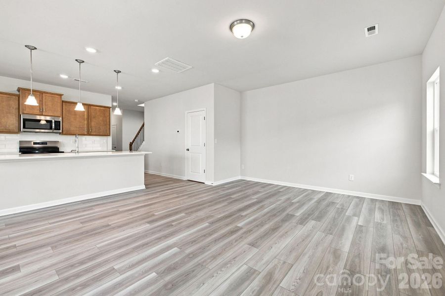 Spacious, unfurnished interior of a new home in Catawba Trace, Catawba (Image 20).