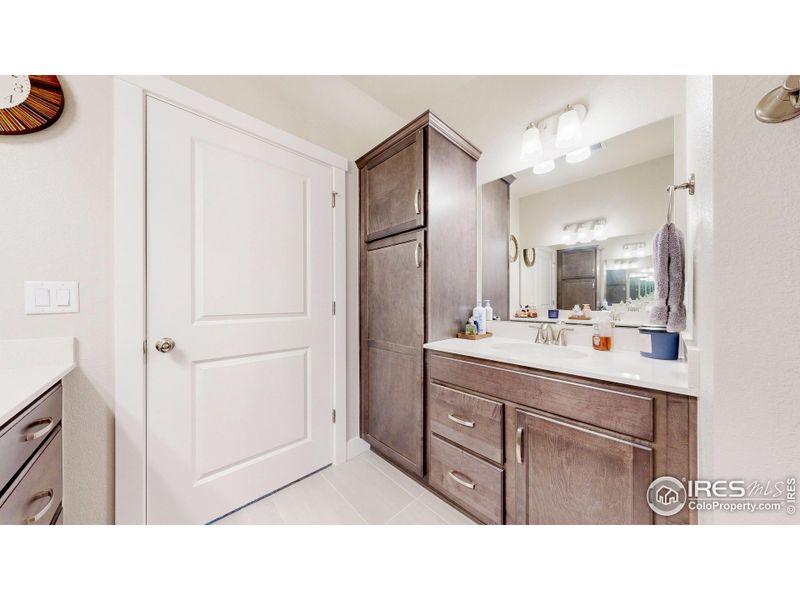 Plenty of bathroom storage