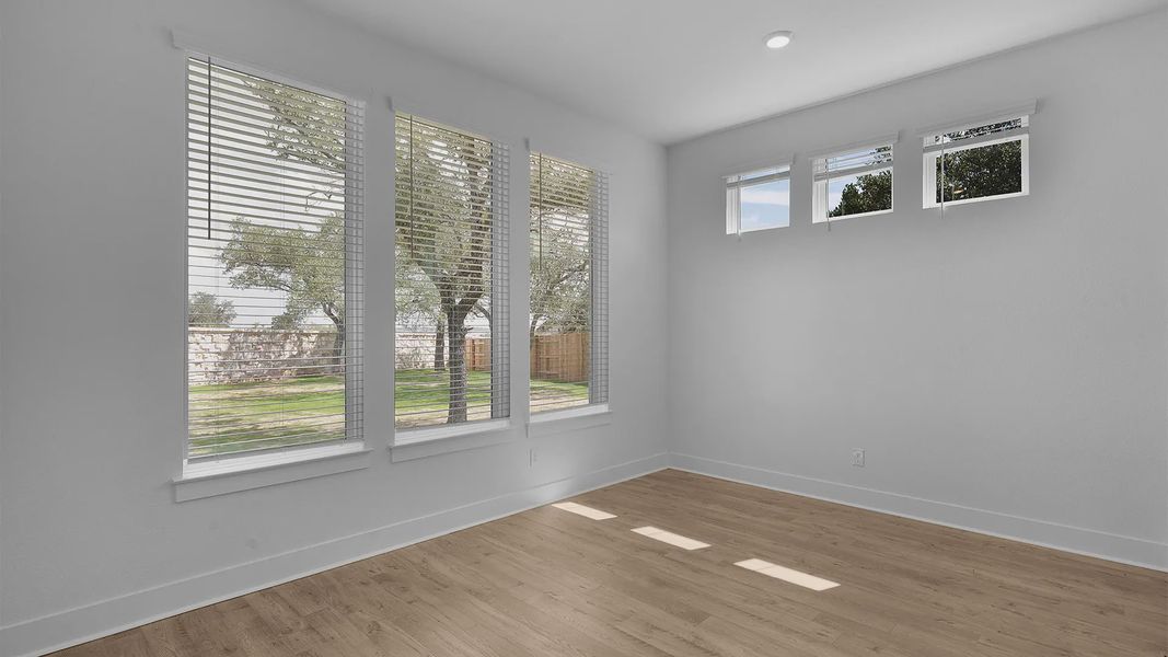 Spacious, unfurnished interior of a new home in Lariat, Liberty Hill (Image 14).