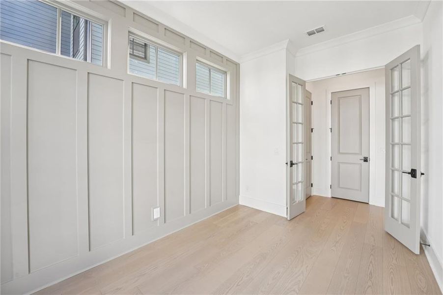 Spacious, unfurnished interior of a new home in Park Walke, Alpharetta (Image 50).