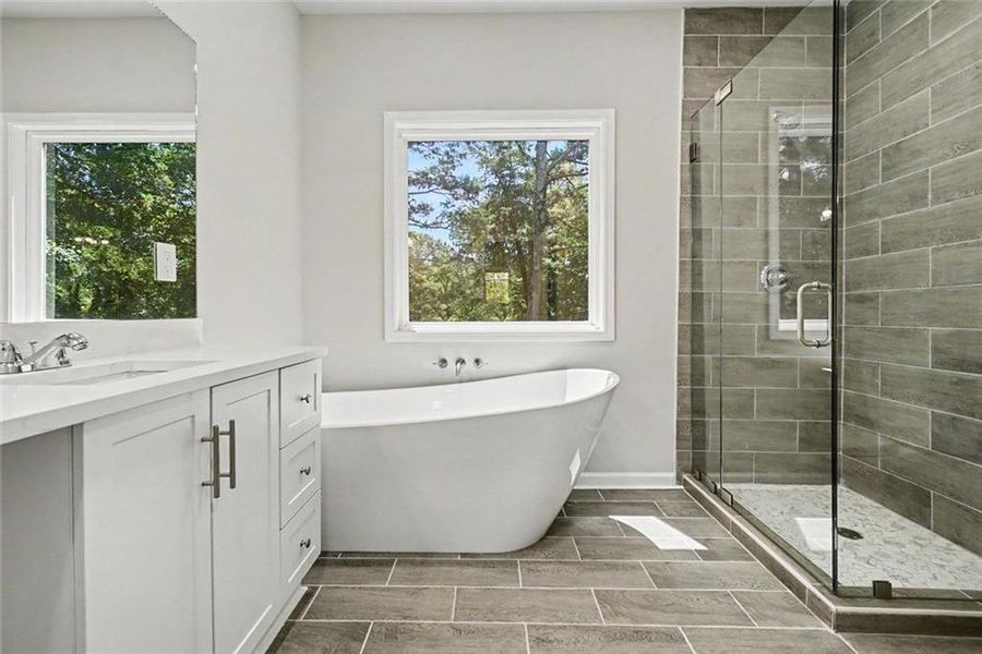 Furnished interior view inside a new home in , Gainesville (Image 9).