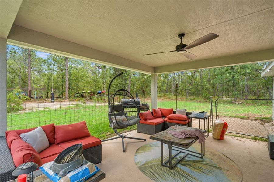 Exterior details and patio area of a home in Royal Highlands, Brooksville (Image 21).