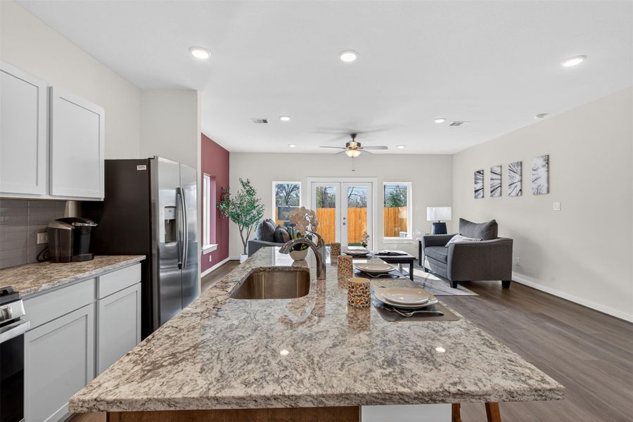 Thoughtfully designed layout with clear sightlines from the kitchen to the living area, enhancing both flow and connectivity. Thoughtfully designed layout with clear sightlines from the kitchen to the living area, enhancing both flow and connectivity.