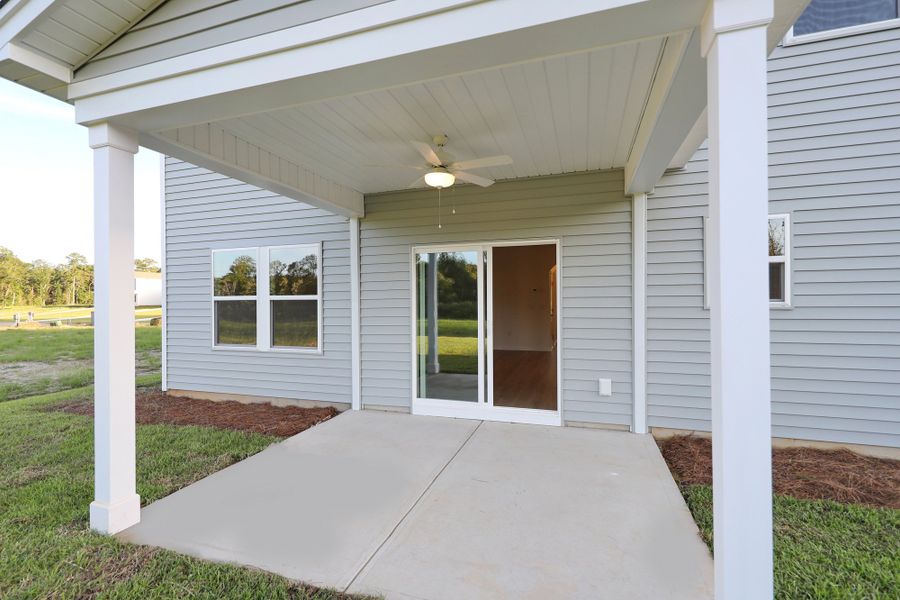 Exterior details and patio area of a home in Jordan Grove, Conway (Image 27).