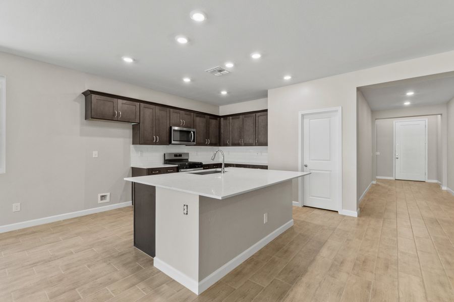 4br New Home in Surprise, AZ.  - Slide 5